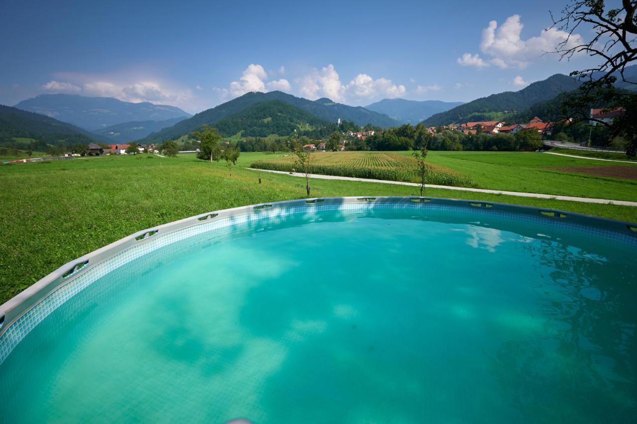 LjubnoTourist Farm Kolar别墅 外观 照片