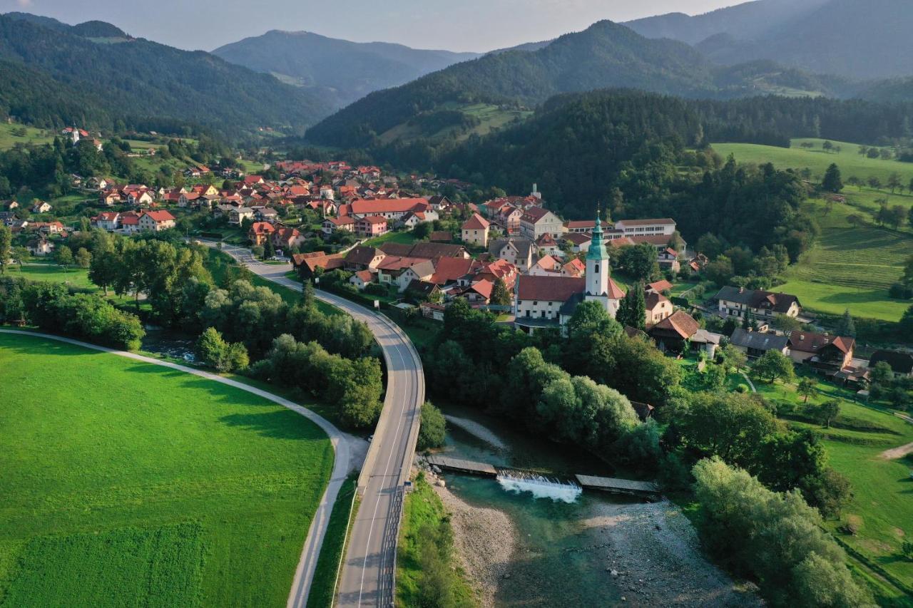 LjubnoTourist Farm Kolar别墅 外观 照片