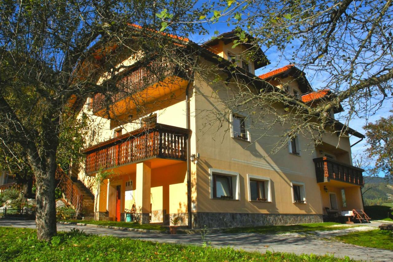 LjubnoTourist Farm Kolar别墅 外观 照片